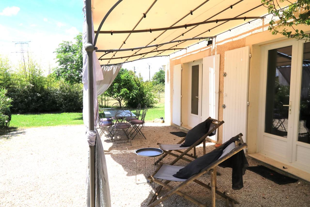 Maison D'Hotes "Les Ecuries Du Mas" Lamanon エクステリア 写真